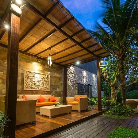 Raja Woods Villa Jimbaran  Exterior photo